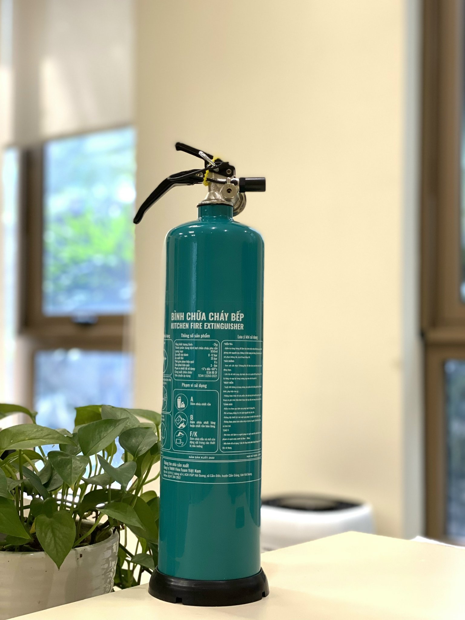 Bình chữa cháy dầu mỡ Vinafoam 1 Lít - phongchaycongnghiep.vn